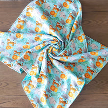 Load image into Gallery viewer, Safari Expedition Patch Blanket (Blue Sea)